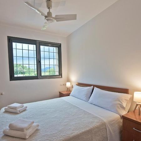 Hostal La Salut De Terrades Kültér fotó