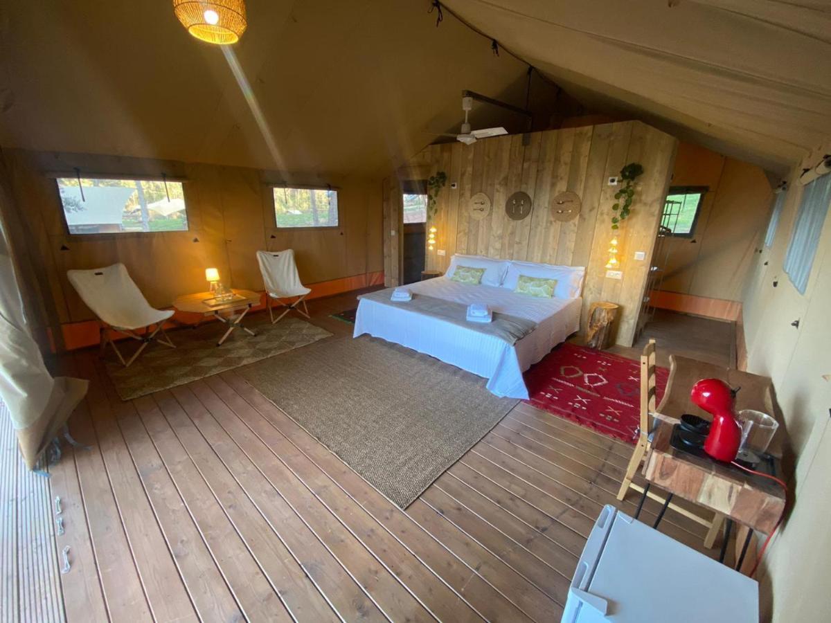 Hostal La Salut De Terrades Kültér fotó
