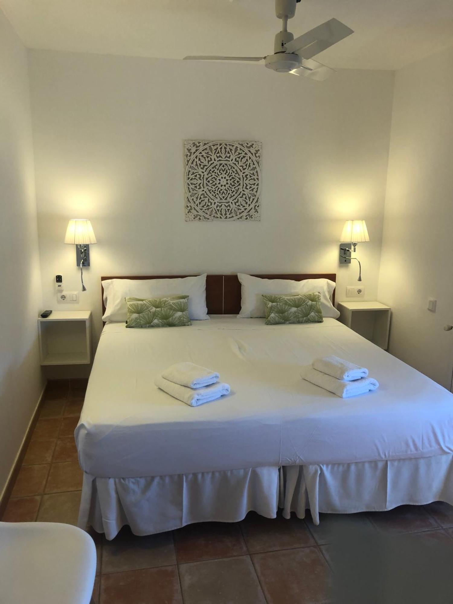 Hostal La Salut De Terrades Kültér fotó